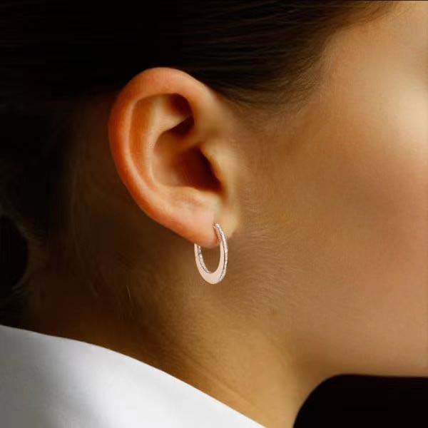 Have you chosen the right earrings for your ear shape?