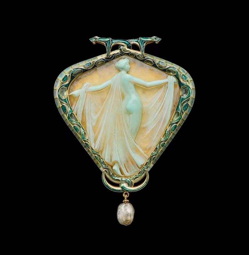 Art Nouveau Jewelry