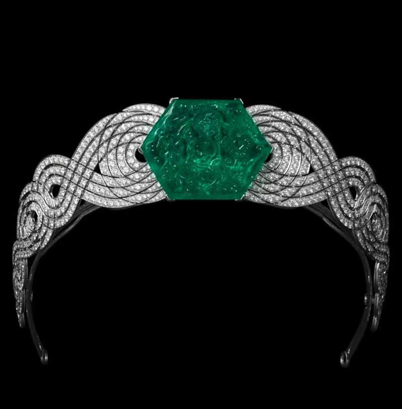 The emerald, which was eventually made into a crown by Cartier