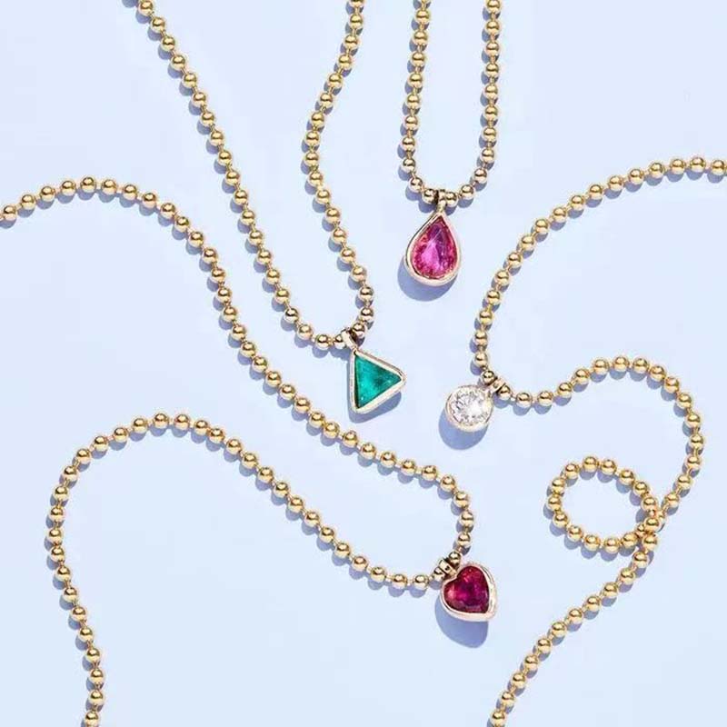 How to wear multiple necklaces ?