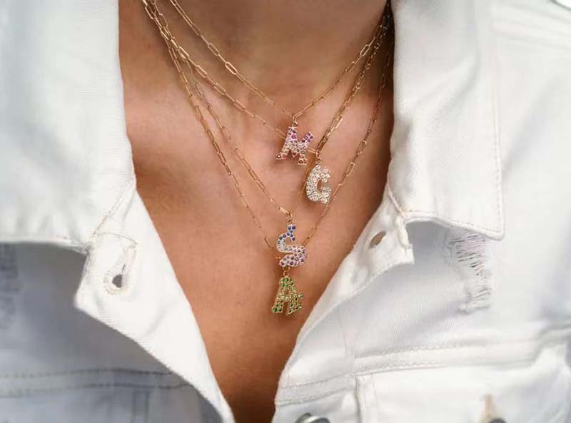 How to wear multiple necklaces ?