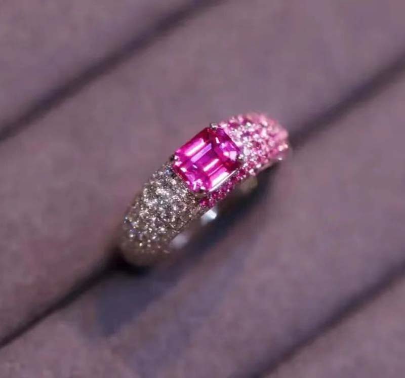 Best Diamond Alternatives for Your Engagement Ring