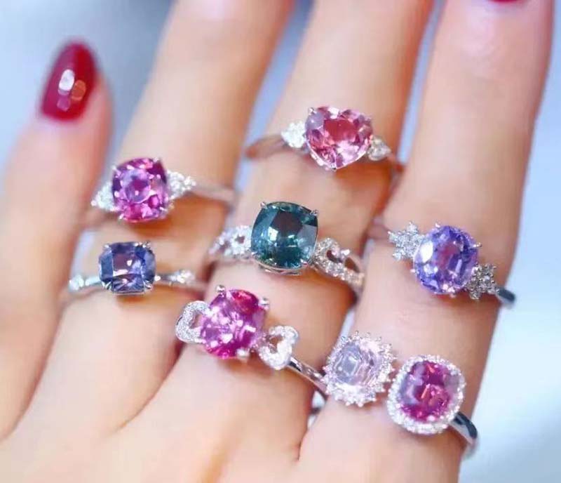 Best Diamond Alternatives for Your Engagement Ring
