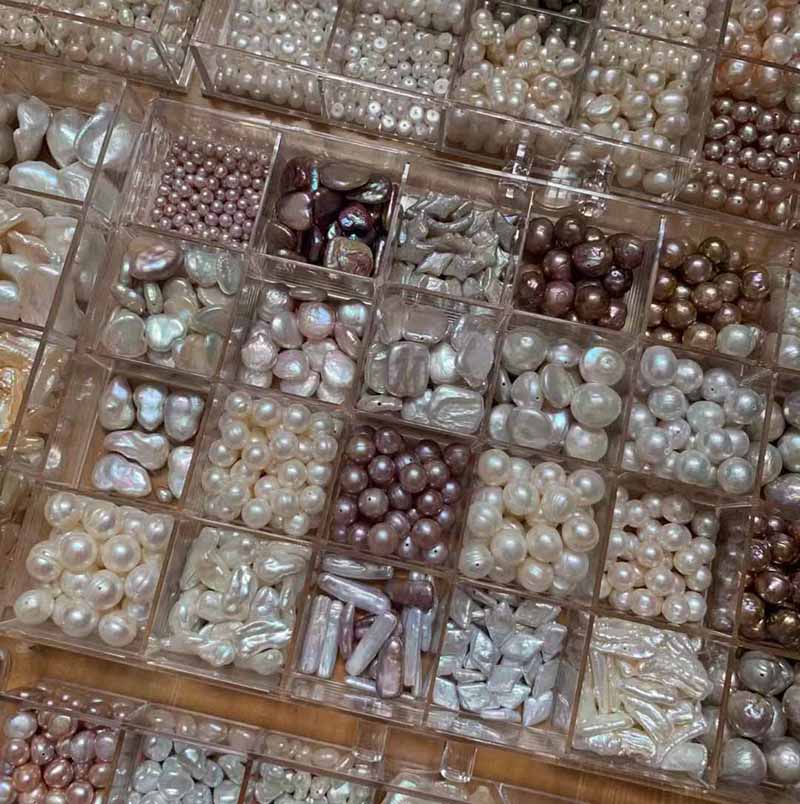 How can you buy the quality of freshwater pearls?