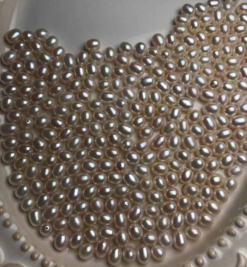 How can you buy the quality of freshwater pearls?