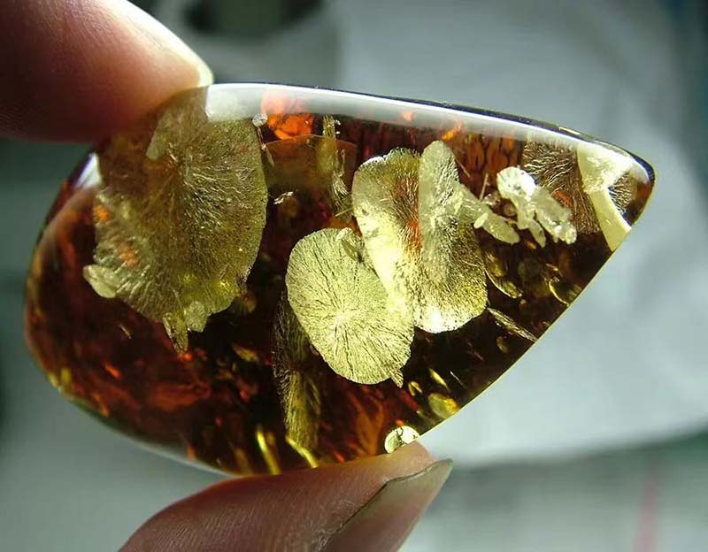 How to distinguish amber, see how many you know!