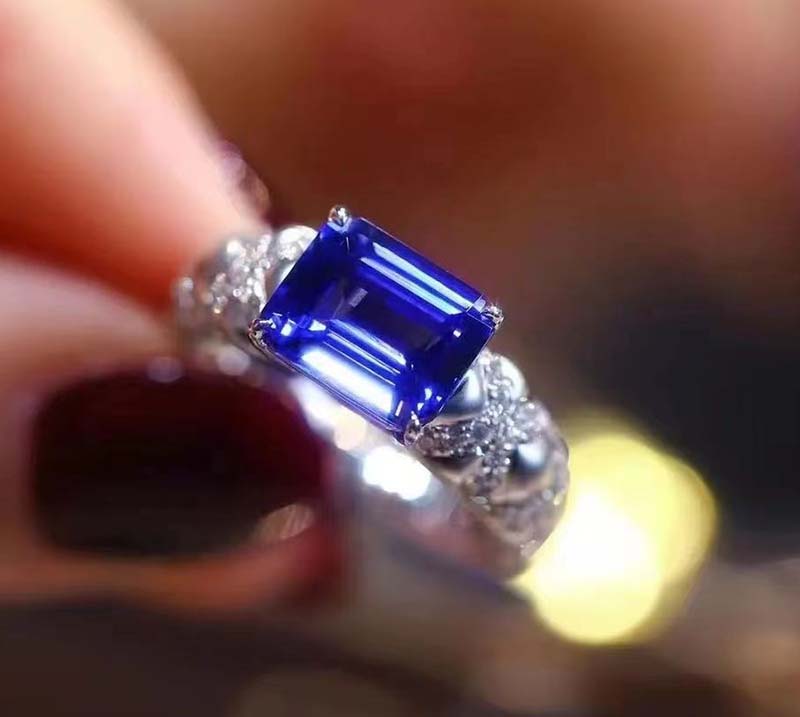 What is semi-precious stone?