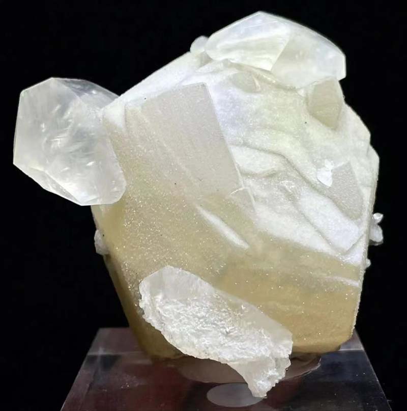 Which gemstones are easily corroded by sweat!