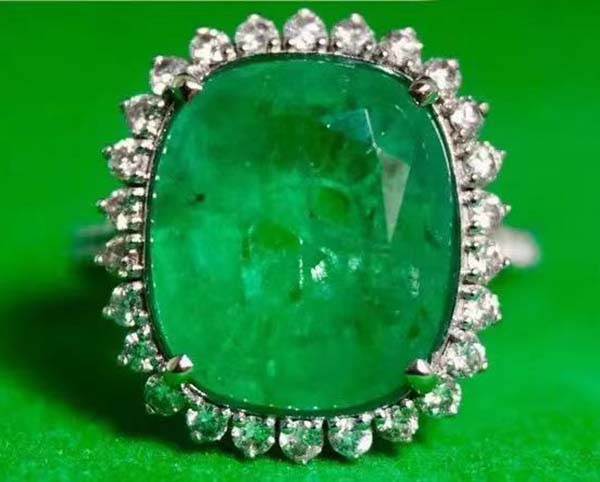 Soul torture: What kind of gemstones are worth heirlooms?