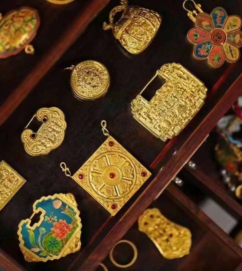 Soul torture: What kind of gemstones are worth heirlooms?