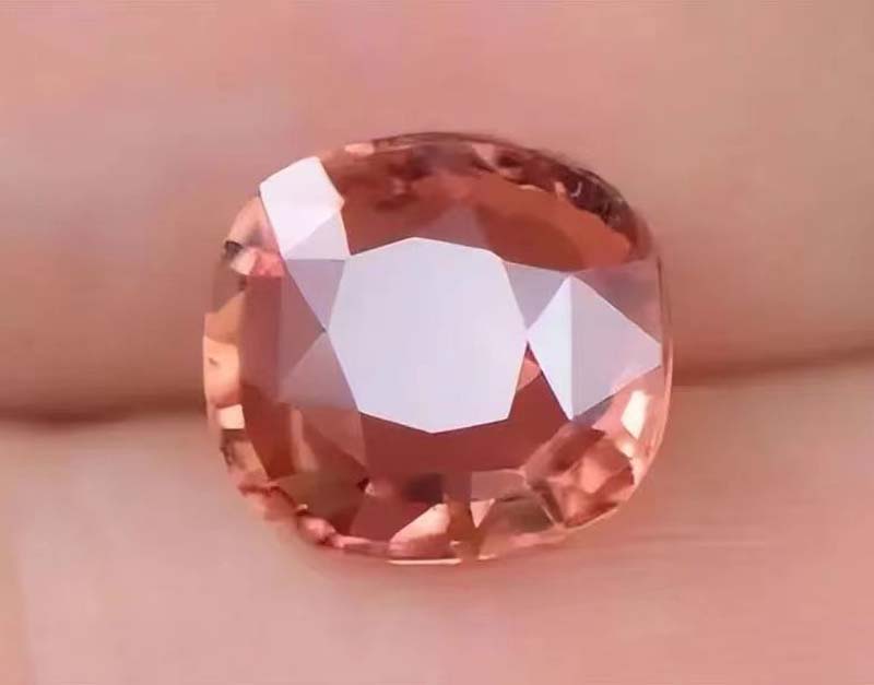 8 Stars of Tomorrow in the Gemstone World!